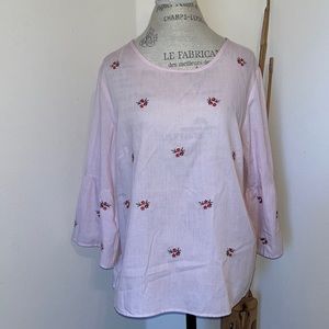 Hannah Bell Sleeve Top Size large